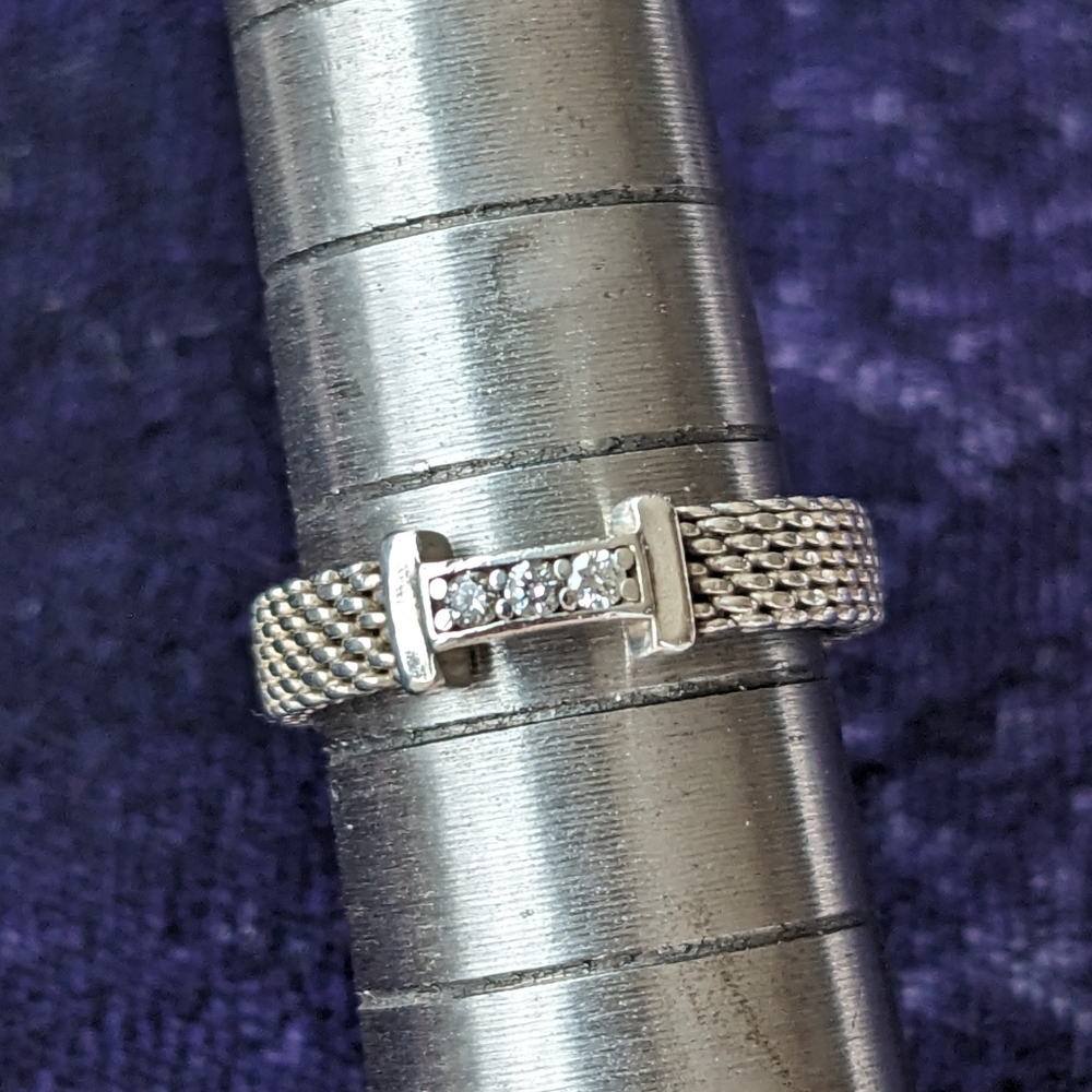 Authentic Tiffany & Co. Somerset Mesh Ring With Natural Diamonds - Picture 6 of 6